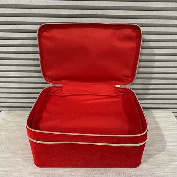 Estee Lauder Makeup Case - Picture 8 of 8